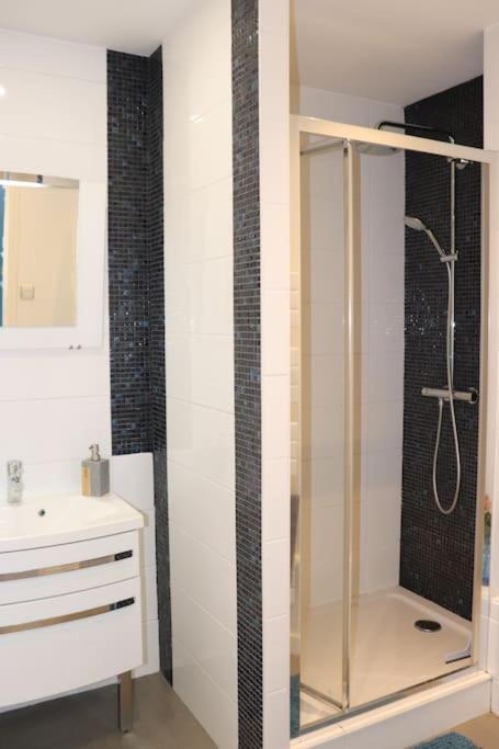 Dinard : Loft De 175 M² - A 150 M De La Plage Kültér fotó